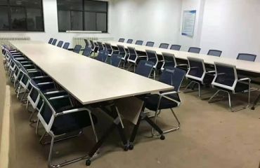 辦公家具廠家分享選擇好看實(shí)用家具的方法！